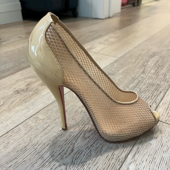 Christian Louboutin Fetilo 120 Patent Leather Calf/Fishnet Heal in size 37.5 - Picture 13 of 16